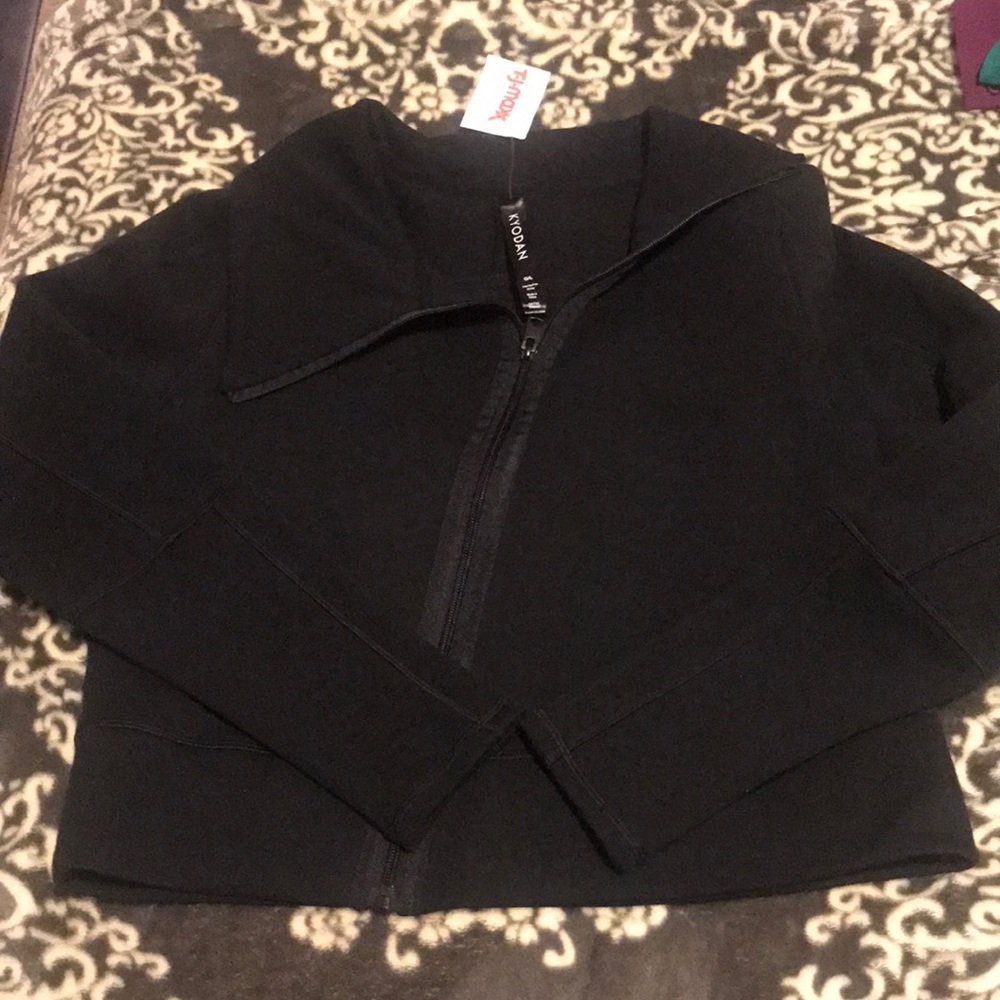 Adorable Kyodan zip up jacket NWT